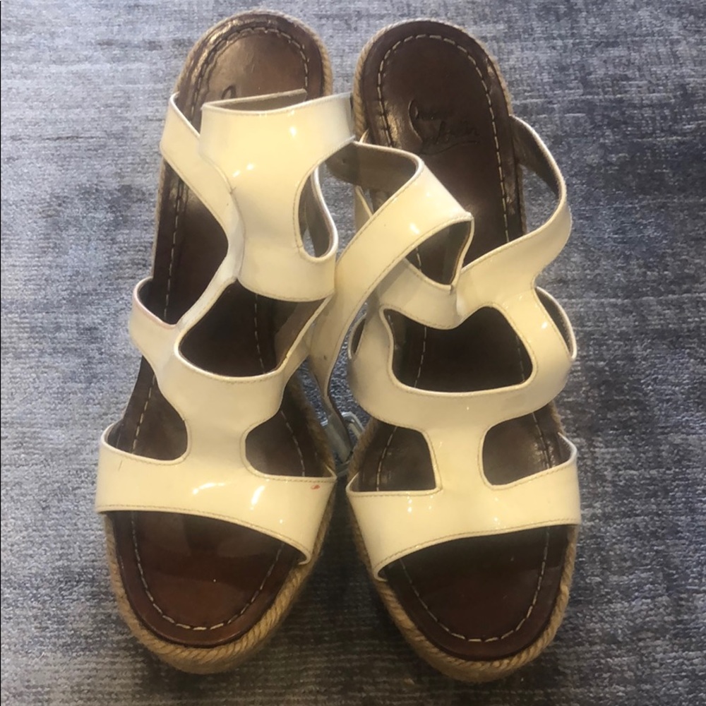 Christian louboutin wedges size 37